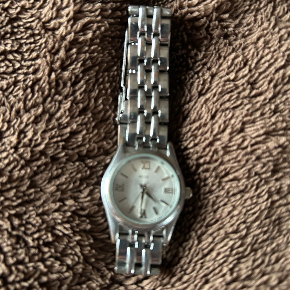 Relic Women's Silver-Tone Bracelet Watch